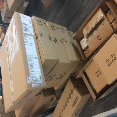 上海銀河期貨系統集成機房網(wǎng)絡(luò )綜合布線(xiàn)